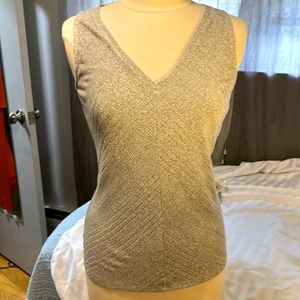 WHBM sleeveless v neck xs